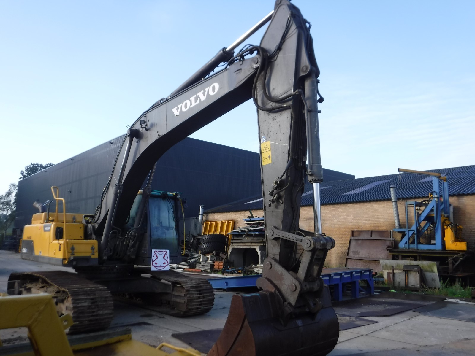 Volvo Excavator Wallpaper