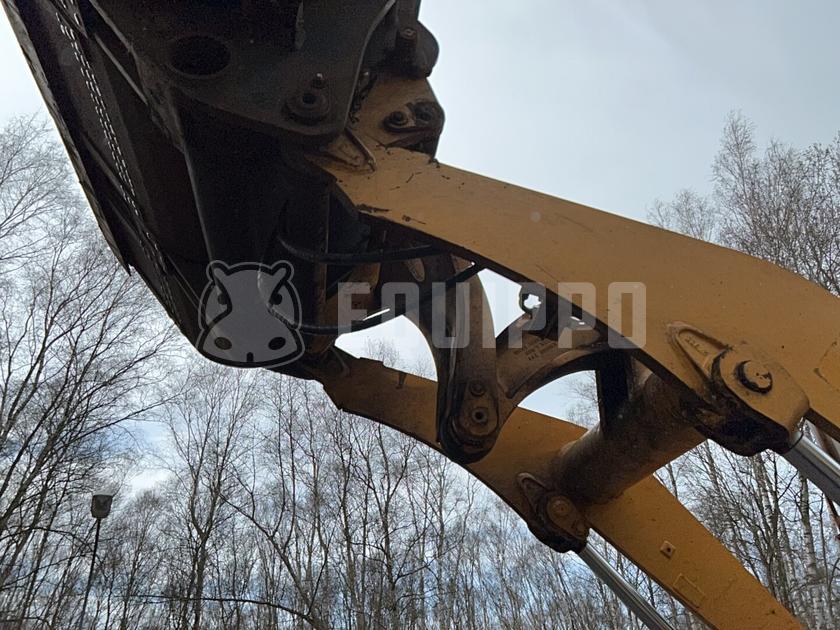 1998 ليبهير L522-44294323