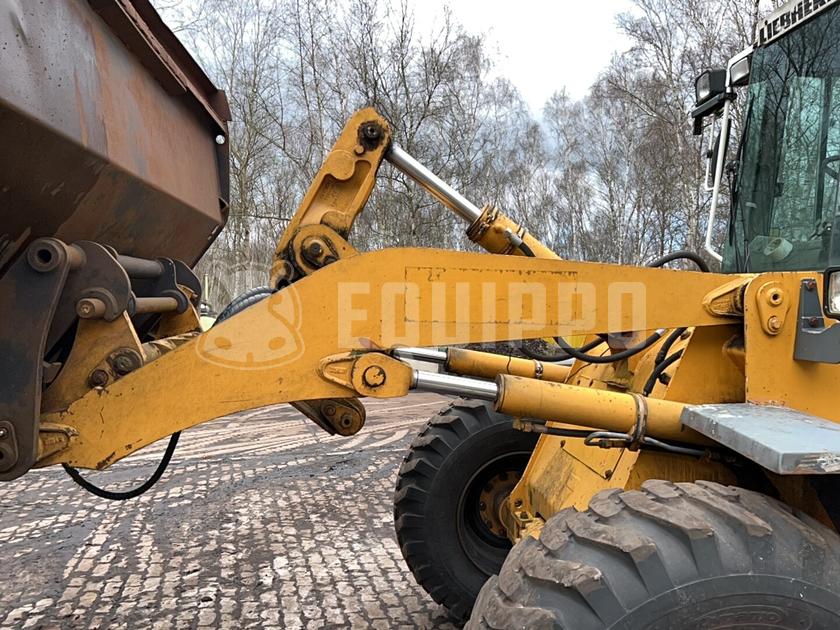 1998 ليبهير L522-44294329