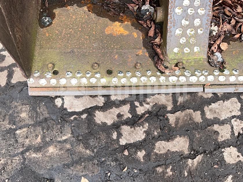 1998 ليبهير L522-44294447