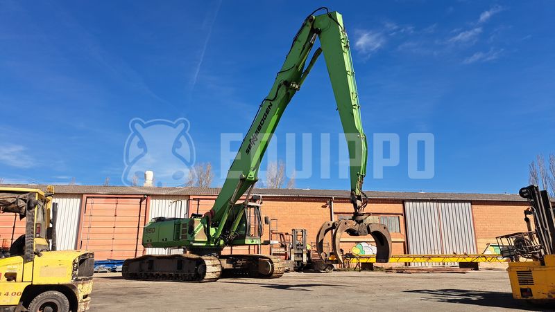 Sennebogen 850R con garra hidráulica rotativa - Right Front - Excavadora de Manutención Usada