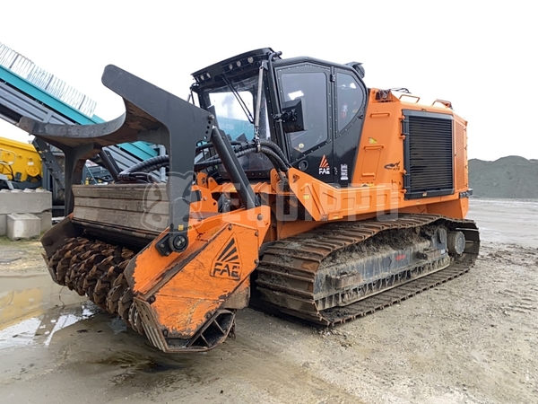 Bild des FAE PT475 Forstmäher / Raupentransporter mit Mulcher