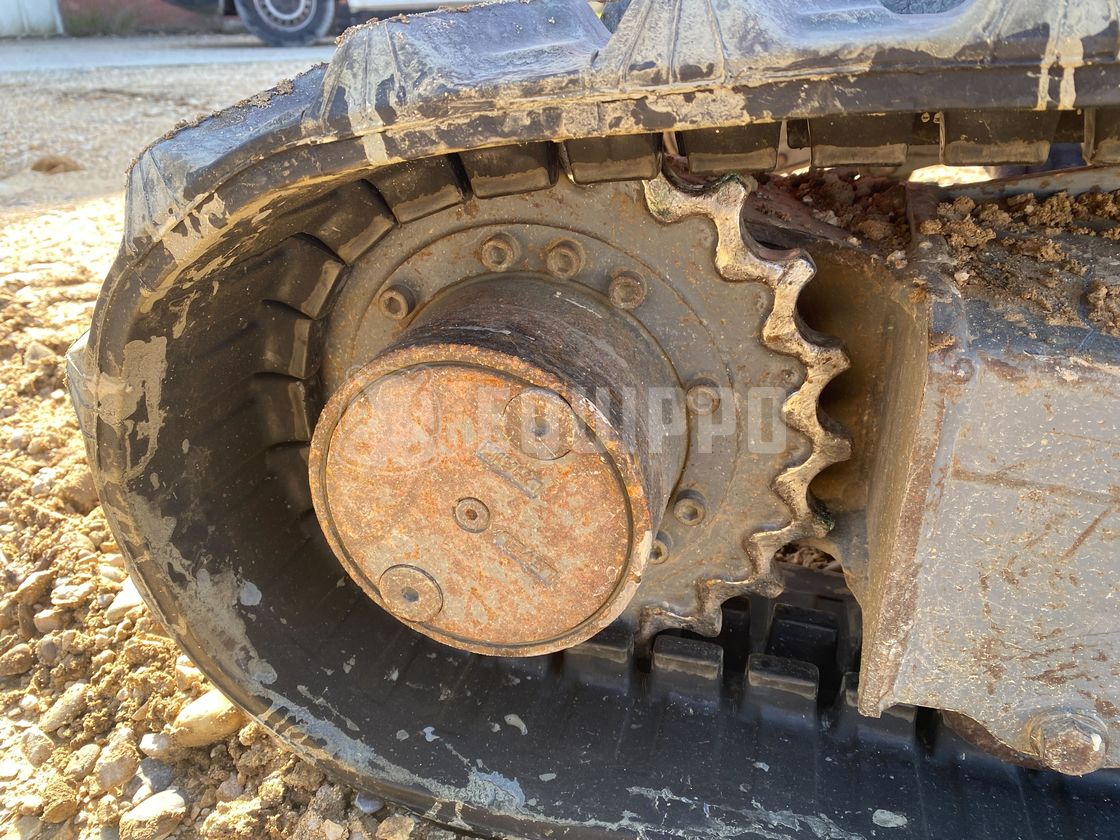 2018 TAKEUCHI TB225-44334407