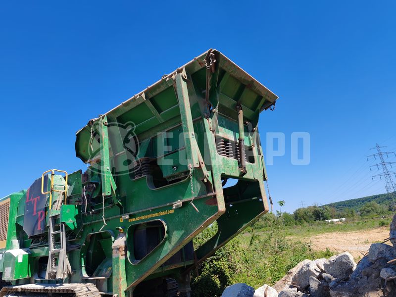 2021 ماككلوسكي J45-46708813