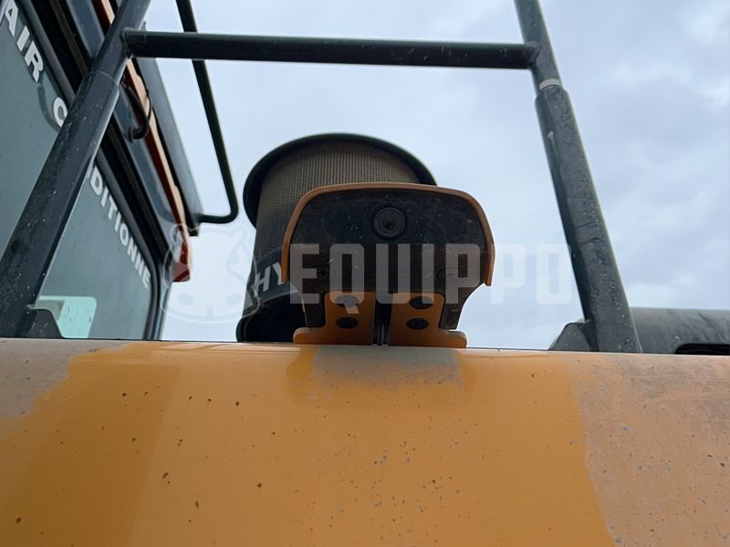 2017 Hyundai HX300-44357263