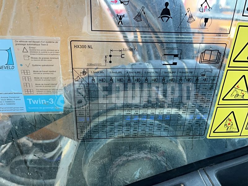 2017 Hyundai HX300-44357240