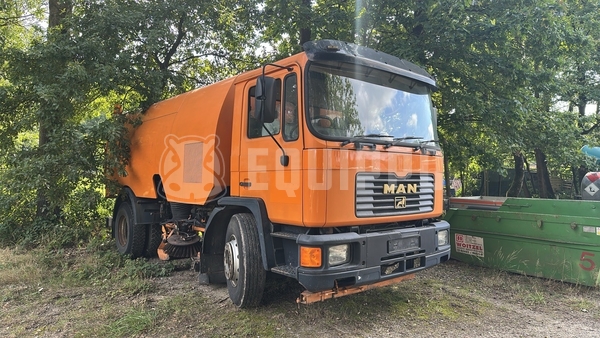 Photo de la MAN M05