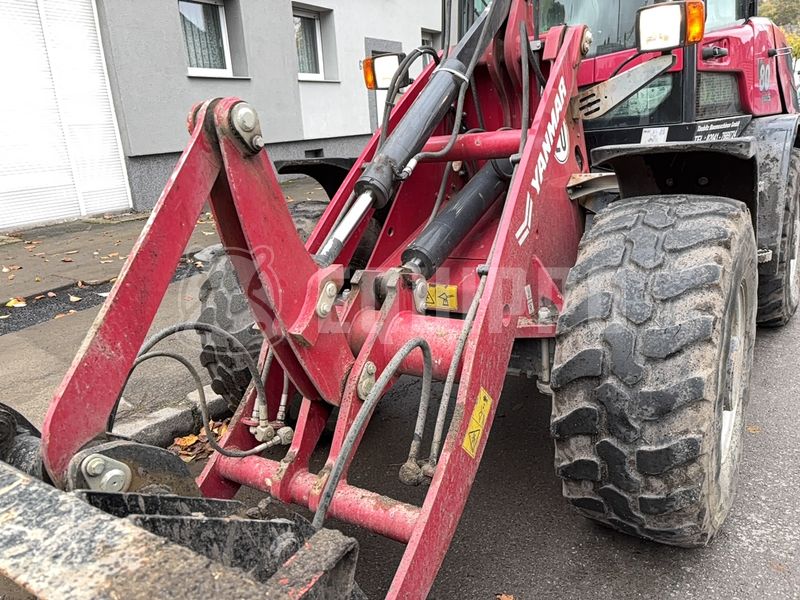 2022 يانمار V80-45433149