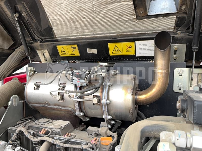 2022 يانمار V80-45433133