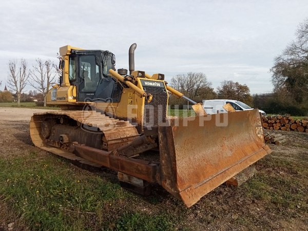 Bild des Komatsu D65PX-15