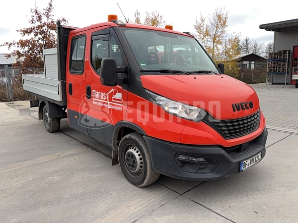 Photo de la Iveco Daily 35S16H3.0D with Tool Box on both sides