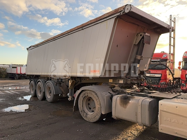 Picture of the Kempf 3-axle aluminium tipper semi-trailer
