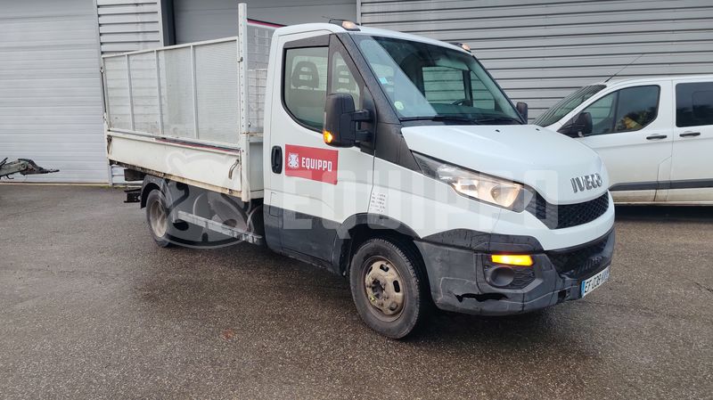 2016 Iveco 35C13-48701648