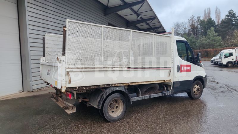 2016 Iveco 35C13-48701650