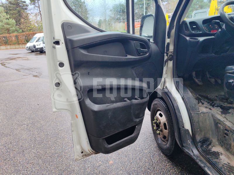 2016 Iveco 35C13-48701662