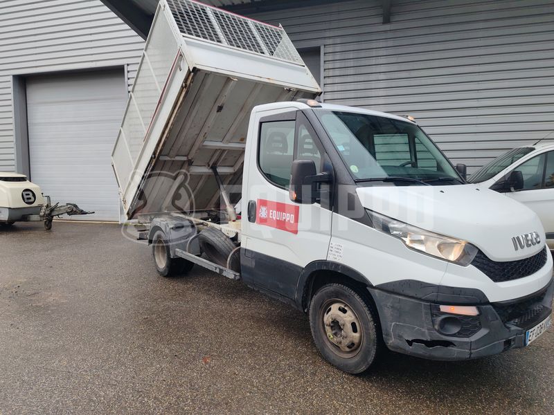 2016 Iveco 35C13-48680174