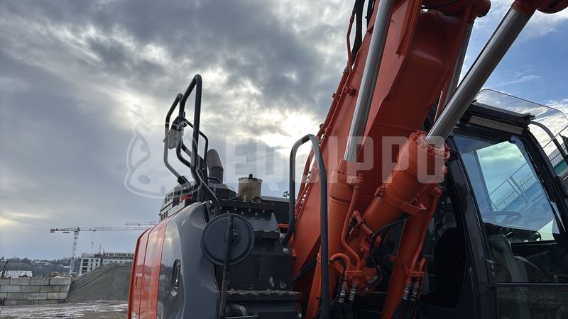 2019 هيتاشى ZX145W-6-47528414