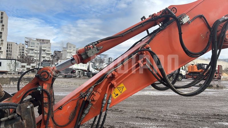 2019 هيتاشى ZX145W-6-47031023