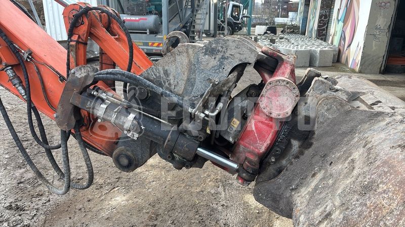 2019 هيتاشى ZX145W-6-47181353
