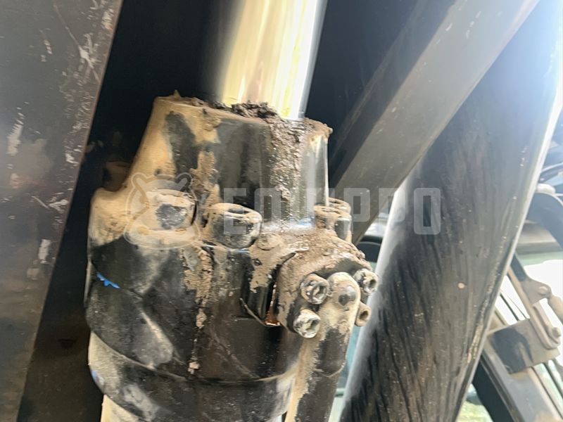 2015 Hitachi ZX470LCH-5B-48541680