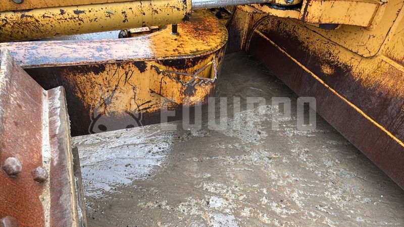 2012 كاتربيلر D6N LGP-46483329