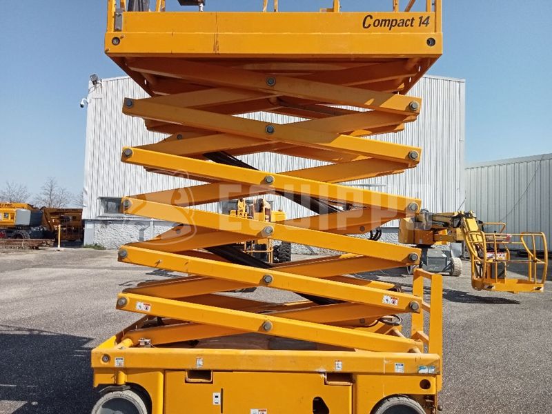 2018 هولوت COMPACT 14-47636461