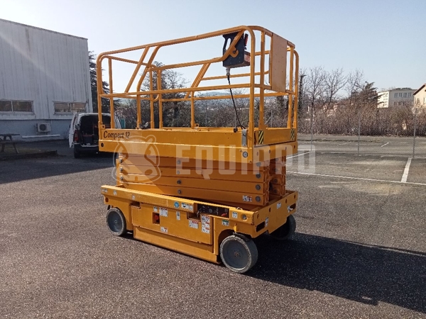 Photo de la Haulotte Compact 12