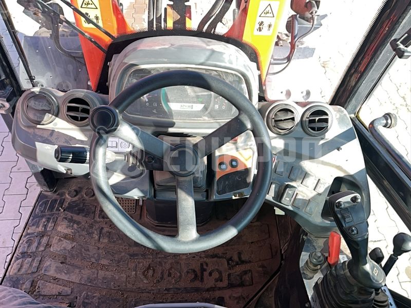 2016 كوبوتا R065-48131606