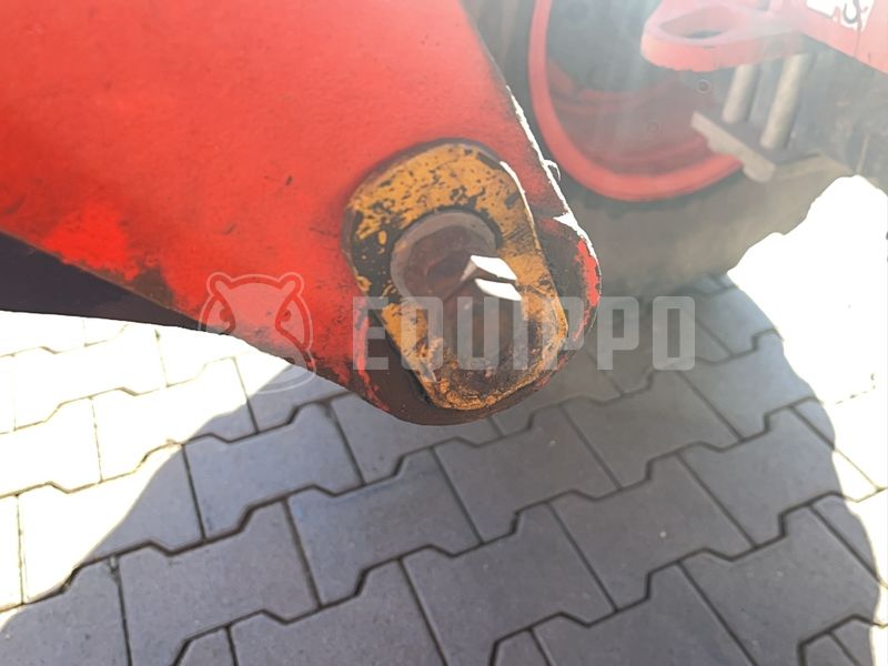 2016 كوبوتا R065-48131650