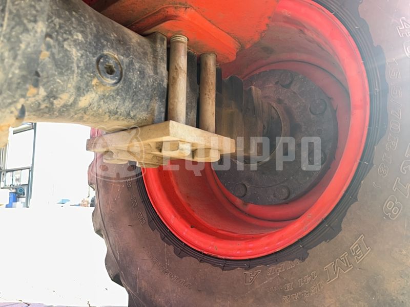 2016 كوبوتا R065-48131659