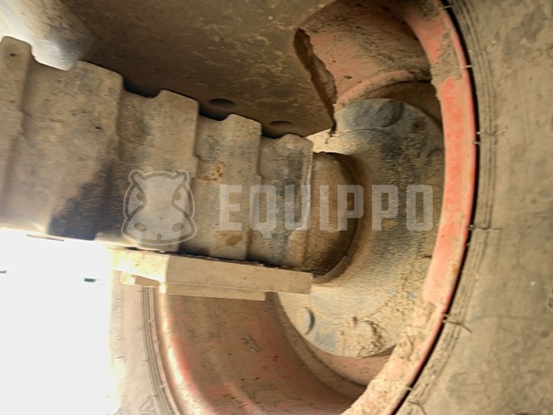 2016 كوبوتا R065-48131660