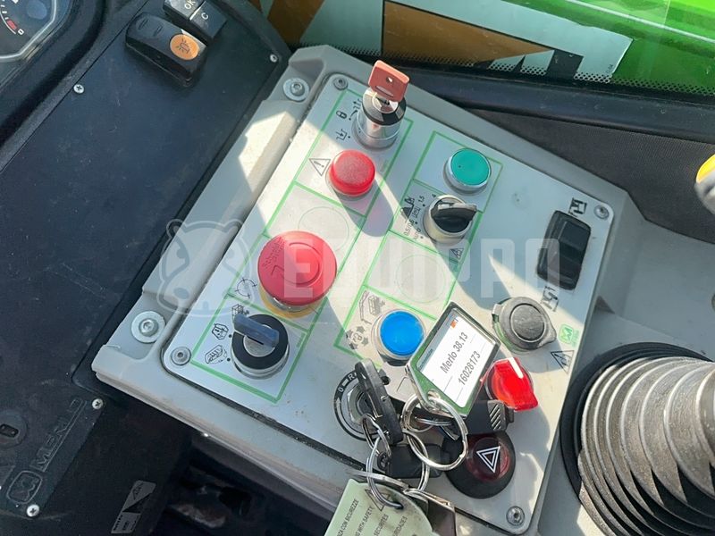 2016 ميرلو P38.13-46250783