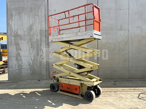 Foto van de JLG 2030 Es (8m)