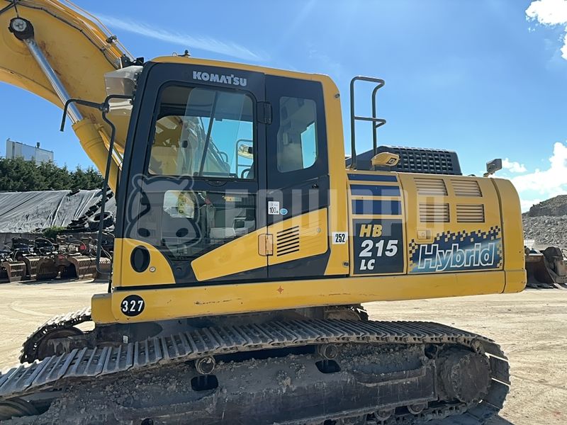 2020 كوماتسو HB215LC-3-48042820