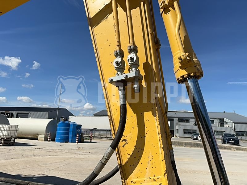 2020 Komatsu HB215LC-3-48191345