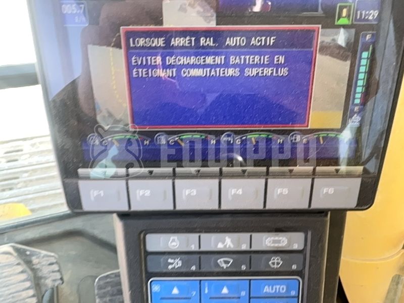 2020 Komatsu HB215LC-3-48191289