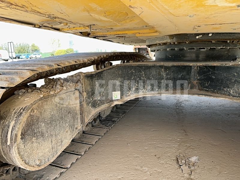 2020 Komatsu HB215LC-3-48191322