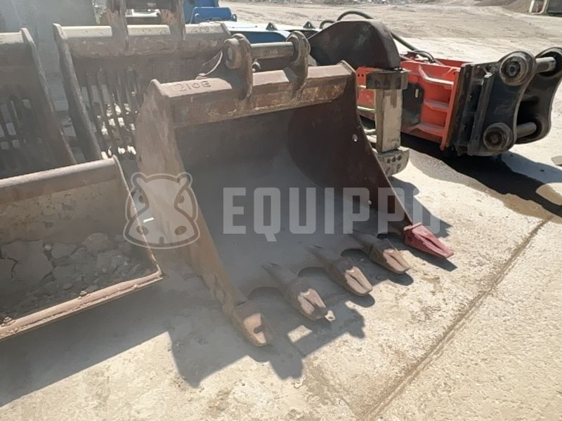 2020 Komatsu HB215LC-3-47359272