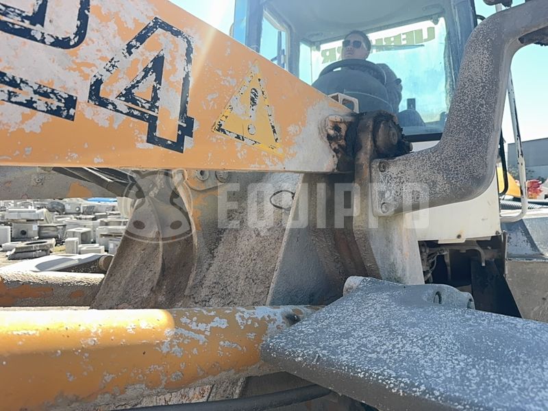 2001 ليبهير L 524-47045171