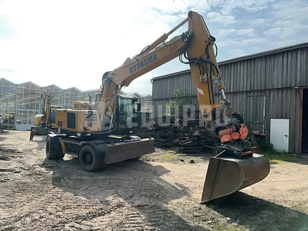 Picture of the Hydrema RB15-MX18 with tiltrotator, quick coupler and excavator bucket