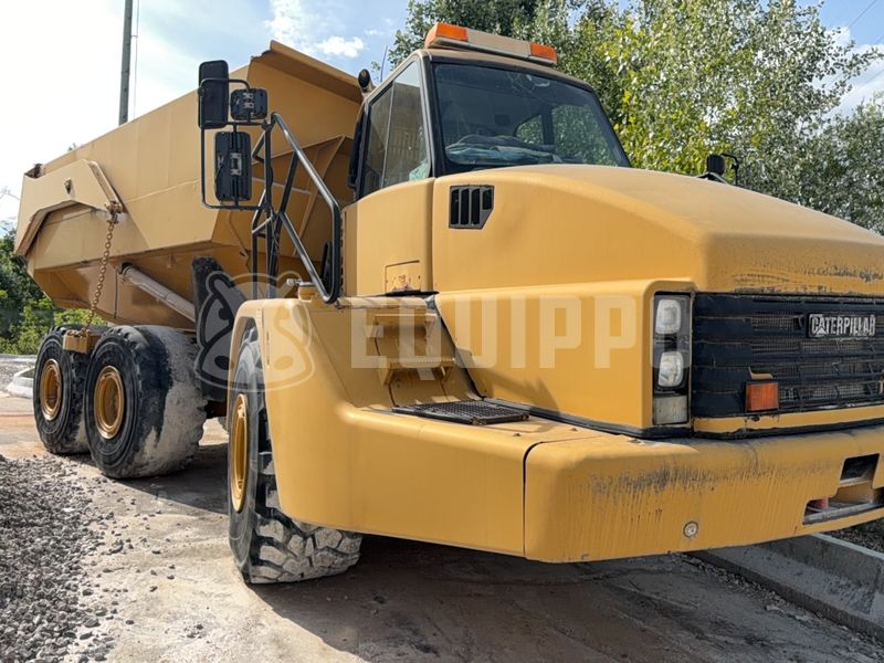 Image for TRUCKS 2004 Caterpillar 740 for Sale in France