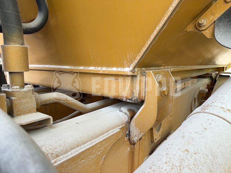 2004 Caterpillar 740-48703082
