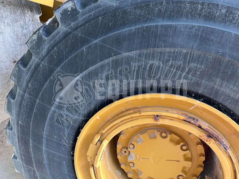 2004 Caterpillar 740-48011828