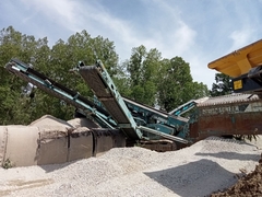Powerscreen Chieftain 1700 - Left Back - Cribadora Usada