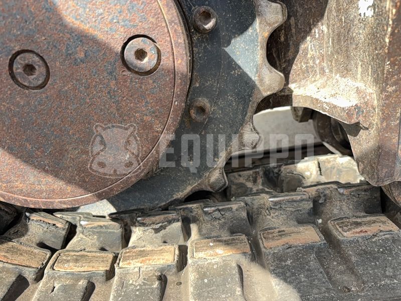 2011 KUBOTA U55-4-48551315