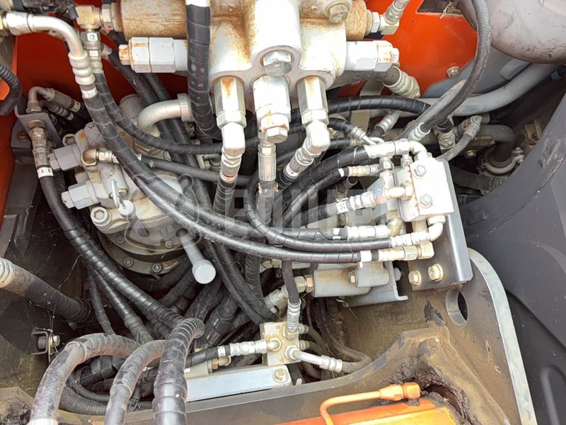 2014 Hitachi ZX135US-5B-48265302