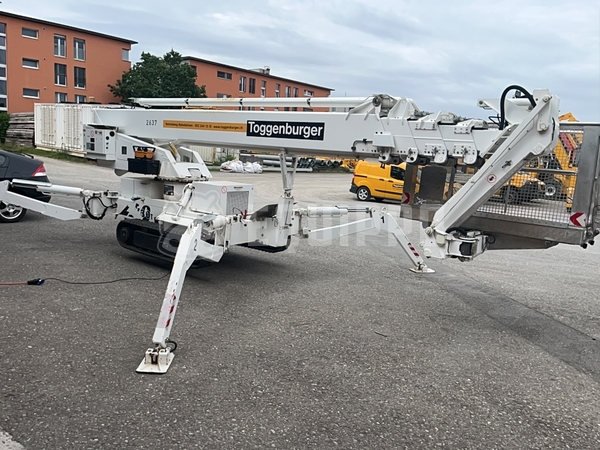 Foto van de Teupen Leo 30 T (30m)